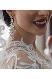 2024 manches longues luxueuses Scoop une ligne Tulle Robes de mariée avec appliques et perles Royal Train