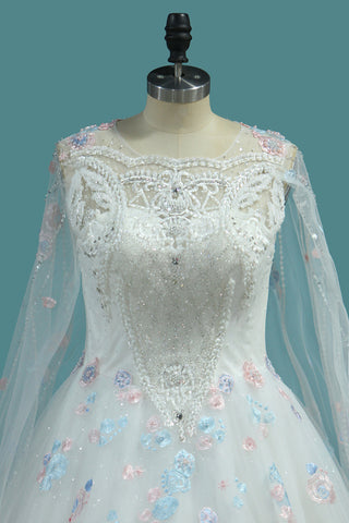 Robes de mariée encolure dégagée 2024 robe de bal à lacets avec des appliques et des perles