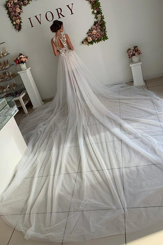Une ligne appliques ivoire dos ouvert robes de mariée, robes de mariée longue plage