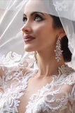 2024 manches longues luxueuses Scoop une ligne Tulle Robes de mariée avec appliques et perles Royal Train