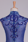2022 Haute Neck Robes de bal en satin avec perles étage Longueur foncé Bleu Royal