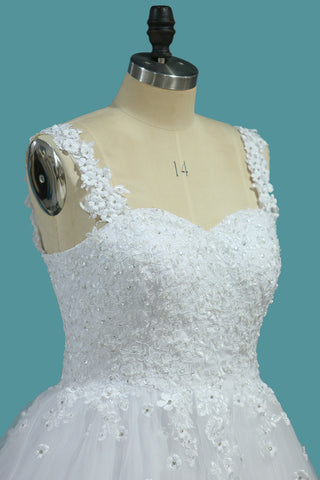 2024 robe de bal hors de l'épaule robes de mariée en tulle avec des perles et des fleurs faites à la main