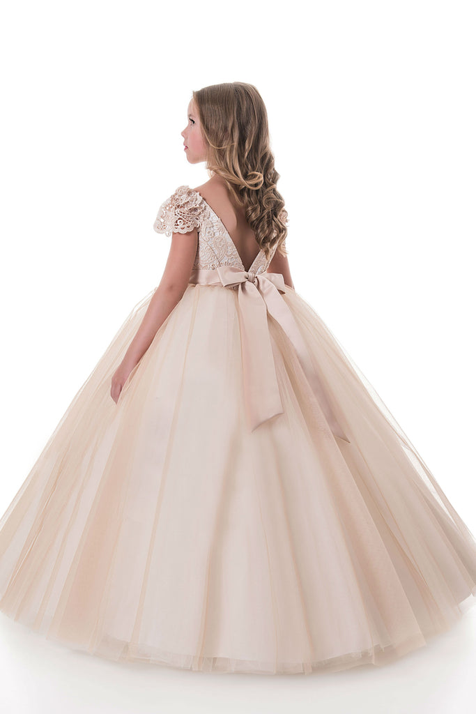2024 Ball Gown Flower Girl Dresses Scoop manches courtes Tulle With Applique