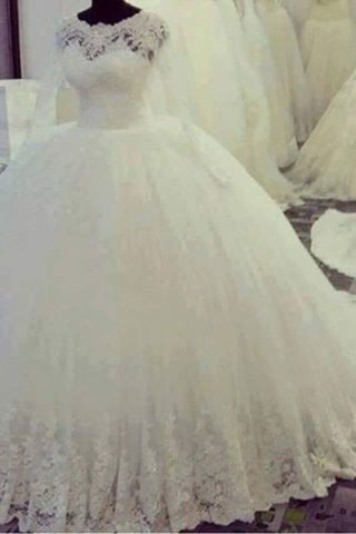 Robes de mariée luxueuses festonnées avec robe de bal et manches longues