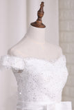 2024 robes de mariée sirène en satin sur l'épaule avec appliques et ceinture