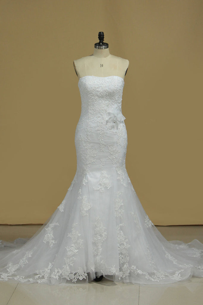 2022 bretelles Sirène / Trompette robe de mariée avec appliques organza train chapelle