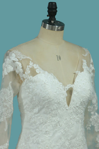 Robes de mariée à manches longues cou dentelle col en V 2024 avec Applique