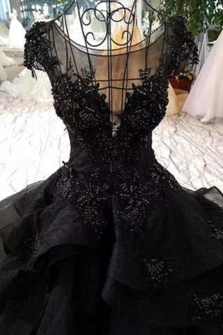 Robe de mariée en robe de bal noire superbe avec des mancherons, longue robe de mariée avec des perles